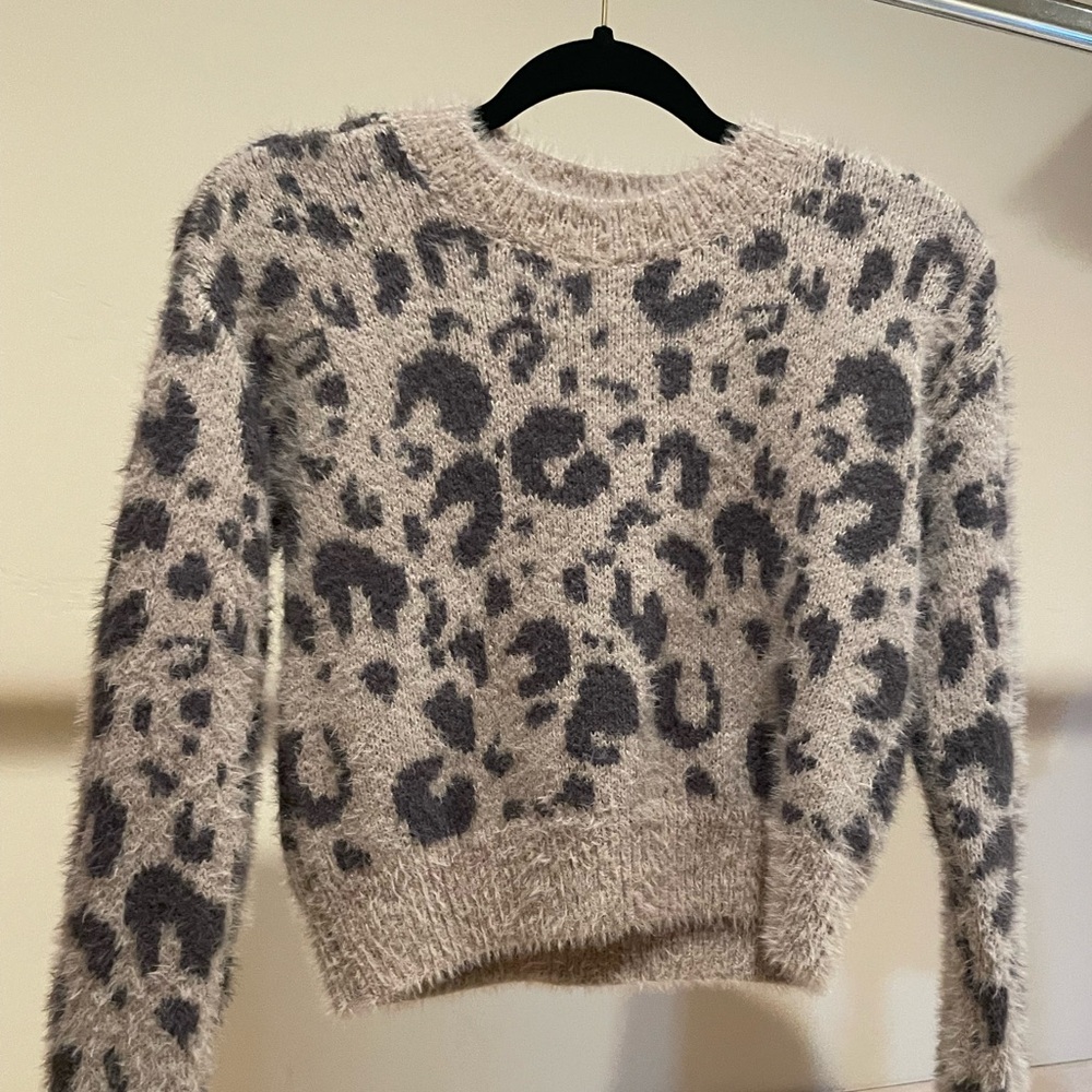 Leopard sweater